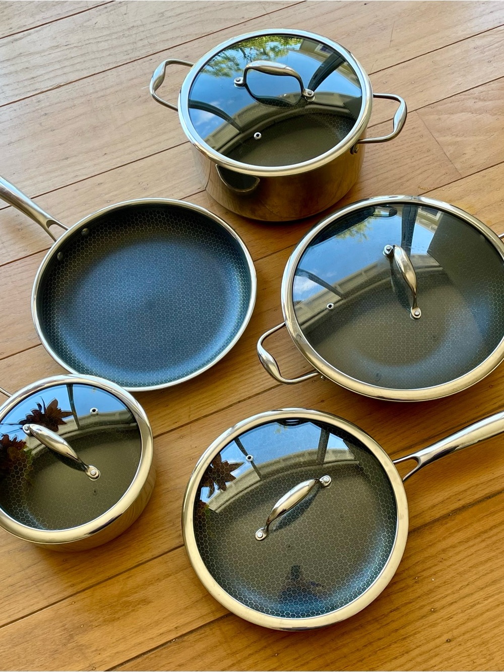 Hexclad Cookware Set - Picture 5 of 5